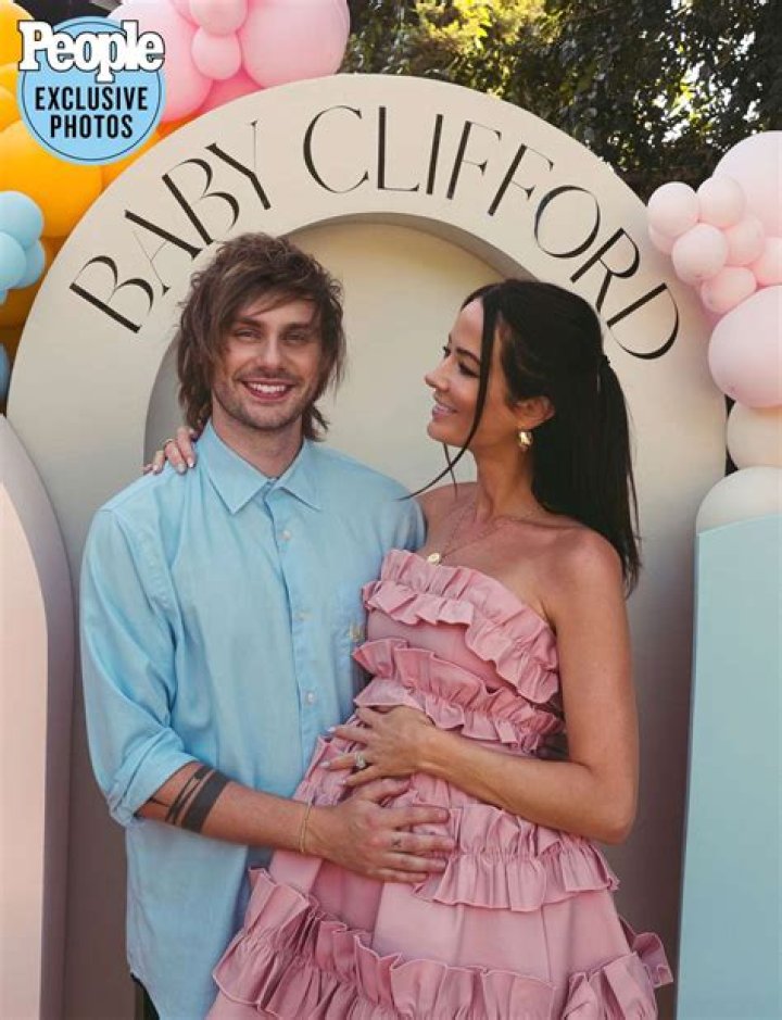 Michael Clifford & Crystal Leigh