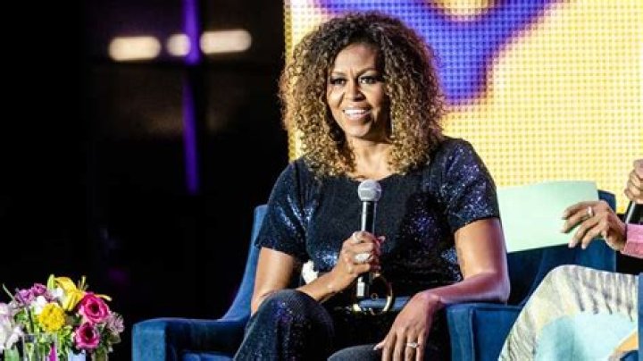 Michelle Obama Rocks Her Curls