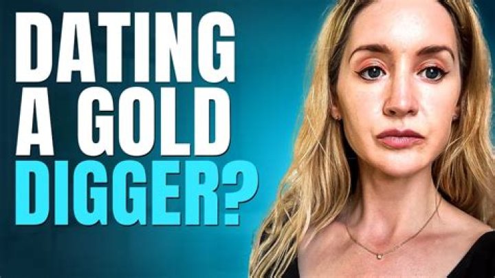 Mickey Rourke Calls Amber Heard A ‘Gold Digger’ In New Interview – Hollywood Life