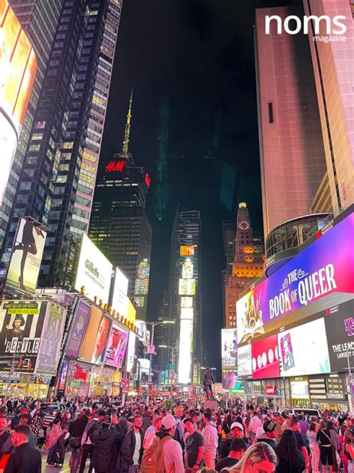Mike Bloomberg Cracks Joke About Times Square’s Naked Cowboy & Twitter Says — ‘Wait, What?’