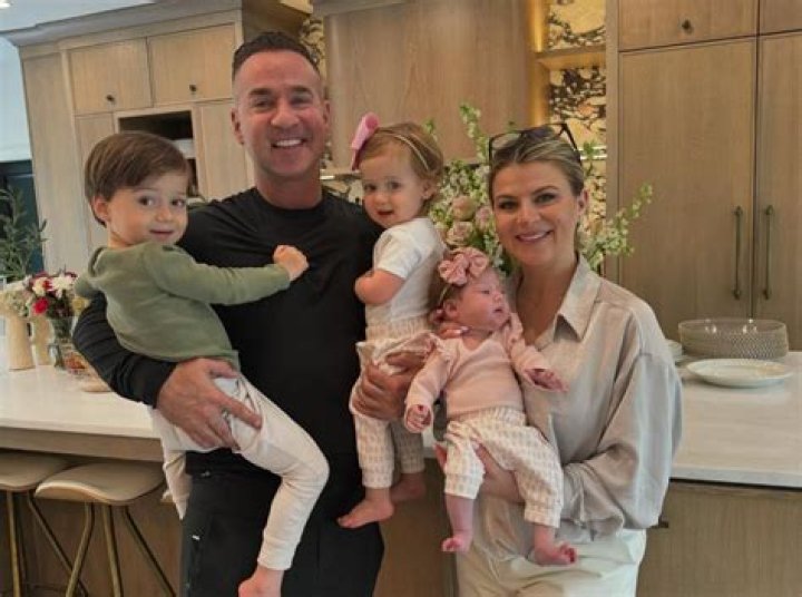 Mike ‘The Situation’ Sorrentino & Wife Lauren Reveal Baby No. 2 Plans – Hollywood Life