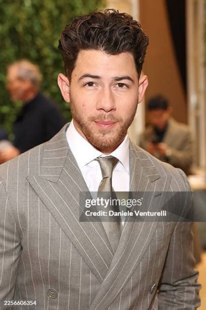 Milan, ITALY - Nick Jonas pictured with wife and Indian actress Priyanka Chopra at Salumaio restaurant in Milan, Italy. Pictured: Priyanka Chopra BACKGRID USA 14 FEBRUARY 2020 BYLINE MUST READ: @LucaSgro / BACKGRID USA: +1 310 798 9111 / UK: +44 208 344 2007 / *UK Clients - Pictures Containing Children Please Pixelate Face Prior To Publication*