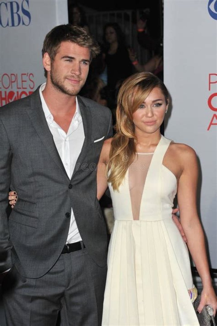 Miley Cyrus & Liam Hemsworth: 6 Reasons They Should Stay Together