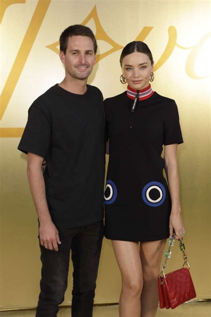 Miranda Kerr (L) and Orlando Bloom attend Vanity Fair's 19th annual Oscars party at the Sunset Tower Hotel. 2013 Vanity Fair Oscars Party, West Hollywood