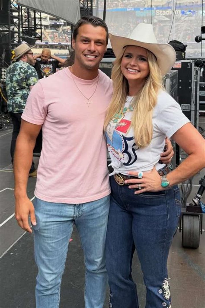 Miranda Lambert’s Husband Brendan McLoughlin May Not Return To NYPD & Become Her Security