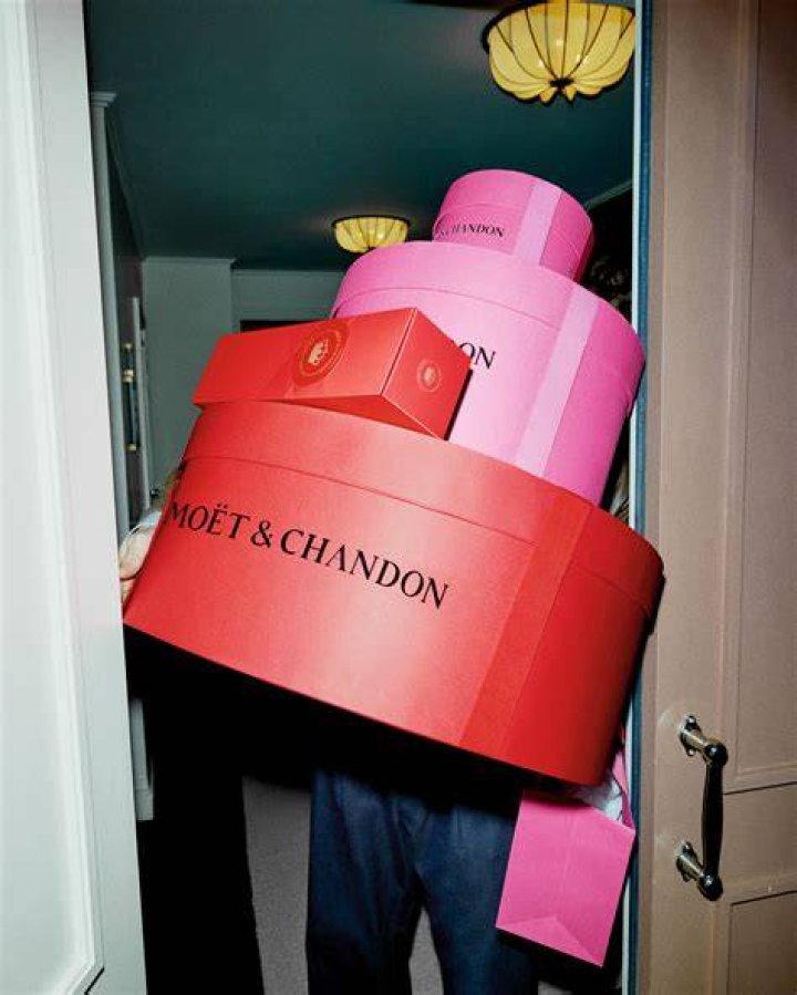 MO&Euml;T & CHANDON