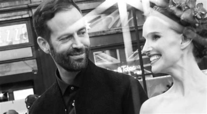 Moments From Their 25 Years Of Marriage – Hollywood Life
