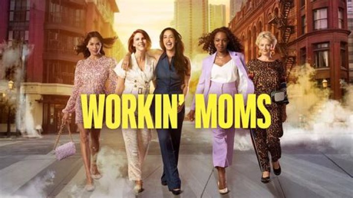 Moms Rob A Grocery Store — Episode 1 Recap – Hollywood Life