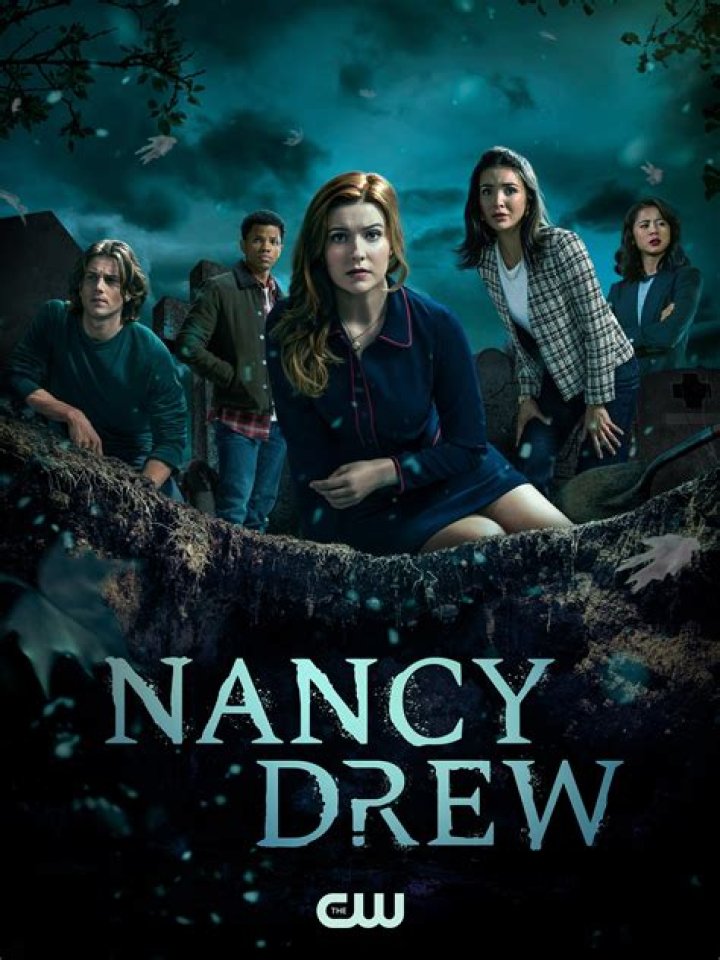 Nancy Drew -- "Pilot" -- Image Number: NCD101c_0144b.jpg -- Pictured: Kennedy McMann as Nancy -- Photo: Robert Falconer/The CW -- &copy; 2019 The CW Network, LLC. All Rights Reserved.