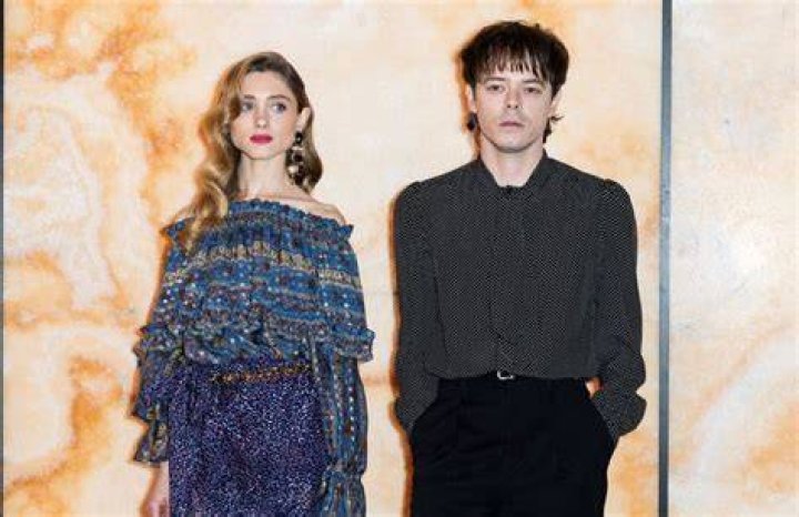 Natalia Dyer & Charlie Heaton out and about