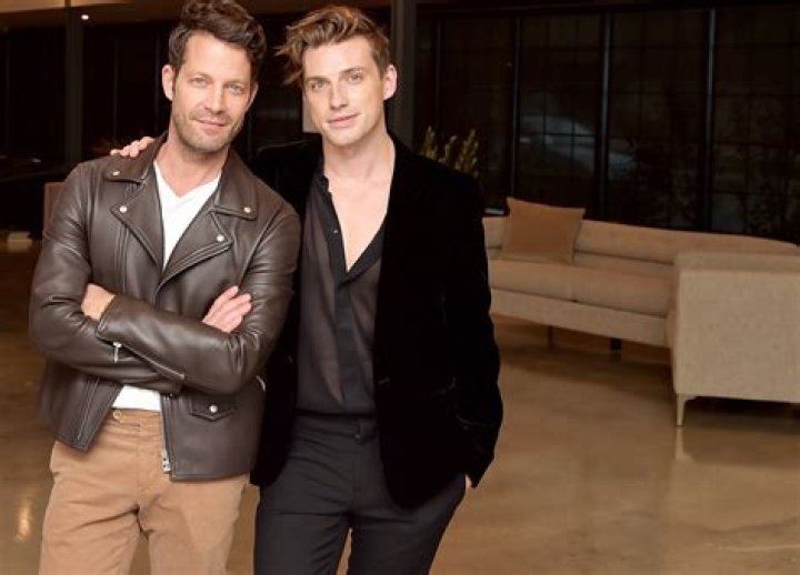 Nate Berkus Hosts the Launch of Travelpro`s Crew VersaPack Collection