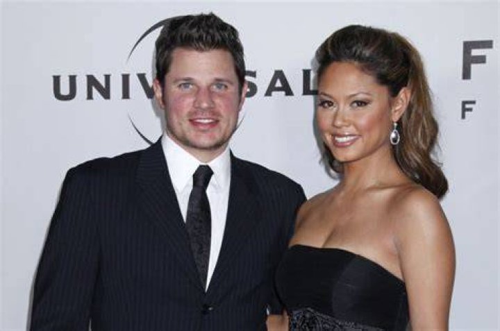 Nick Lachey and Vanessa Minnillo arrive at the 73rd Emmy Awards at the JW Marriott on at L.A. LIVE in Los Angeles 73rd Emmy Awards - Limo Drop Off, Los Angeles, United States - 19 Sep 2021