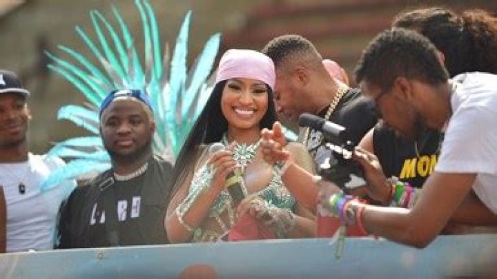 Nicki Minaj Cuddles With Hubby Kenneth Petty At Trinidad Carnival – Hollywood Life