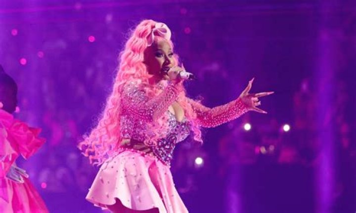 Nicki Minaj’s ‘Red Ruby Da Sleeze’ Possibly Shades Megan Thee Stallion – Hollywood Life
