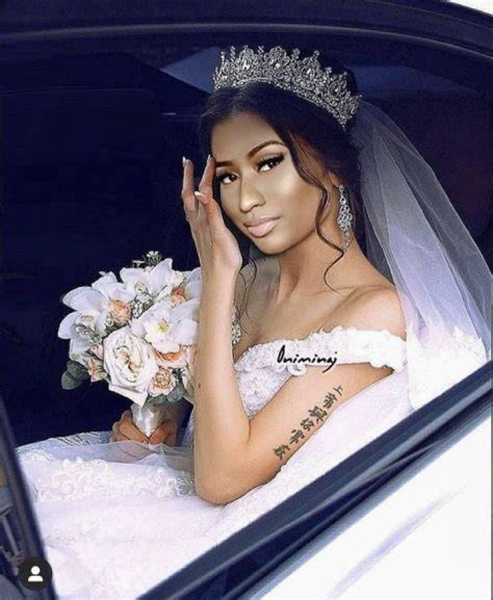 nicki minaj wedding dress