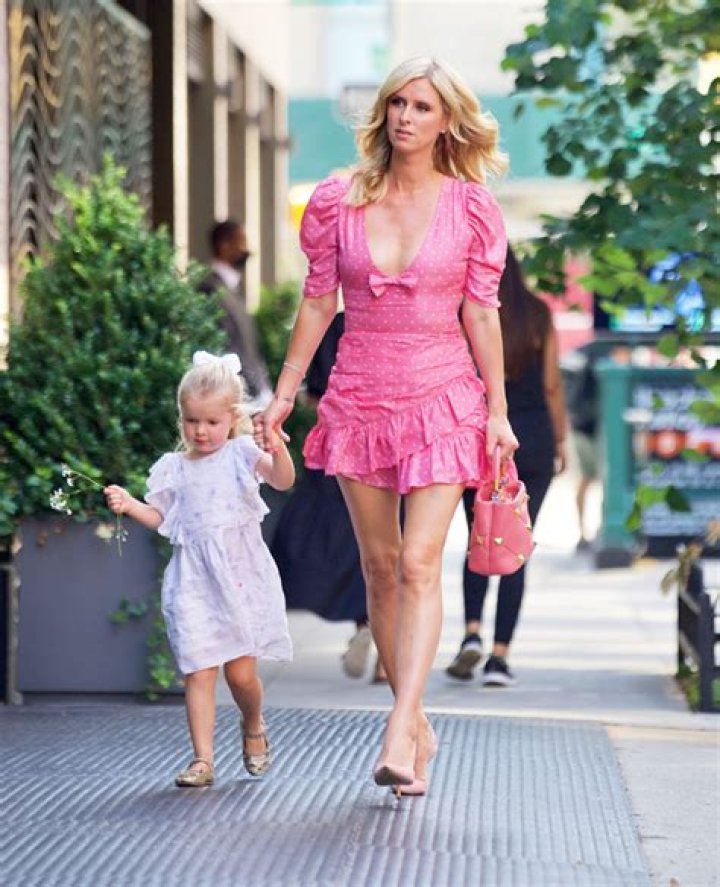 Nicky Hilton & Lookalike Daughter Teddy In Mini Dresses – Photo – Hollywood Life
