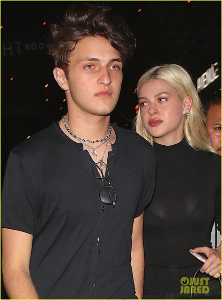 Nicola Peltz Boyfriends