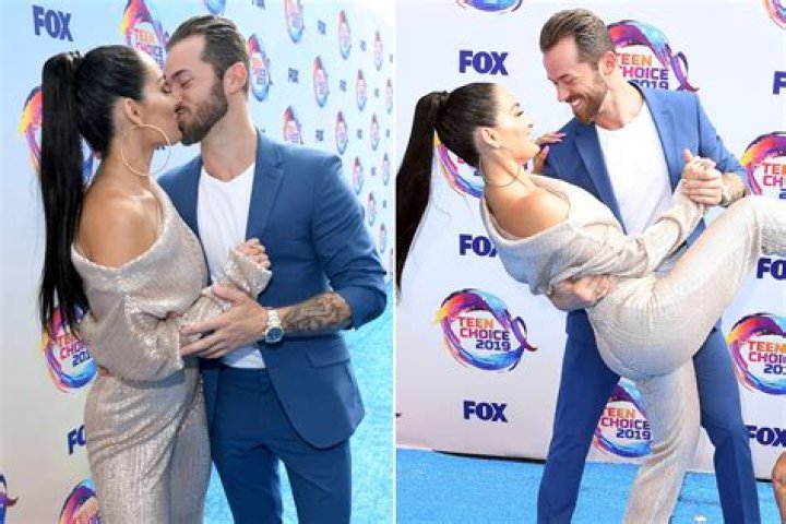 Nikki Bella and Boyfriend Artem Chigvintsev film their new reality tv show in Studio City. 30 Sep 2019 Pictured: Nikki Bella and Artem Chigvintsevfilm their Reality TV Show in Studio City California along Ventura Blvd. Photo credit: ROMA / MEGA TheMegaAgency.com +1 888 505 6342 (Mega Agency TagID: MEGA517235_014.jpg) [Photo via Mega Agency]