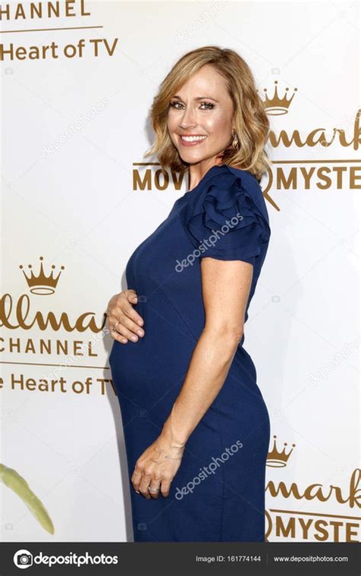 Nikki DeLoach Pregnant