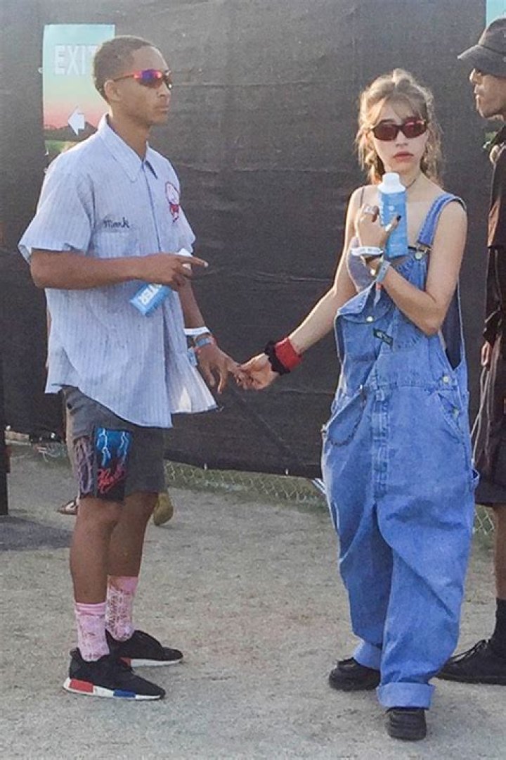 Odessa Adlon Jaden Smith Hold Hands Coachella