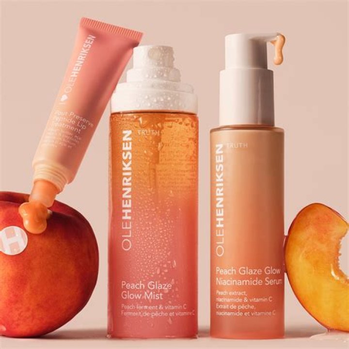 OLEHENRIKSEN Glow Home For #HyggeTime