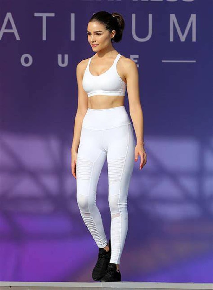 Olivia Culpo Reveals Pilates & Eating 3 To 5 Meals A Day Is Her ‘Formula’ For Staying In Shape