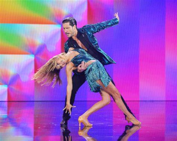Olivia Jade & Val Chmerkovskiy Tease ‘DWTS’ Disney Week Performances – Hollywood Life