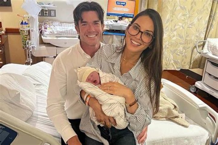 Olivia Munn’s Baby Born: Actress Welcomes 1st Child With John Mulaney