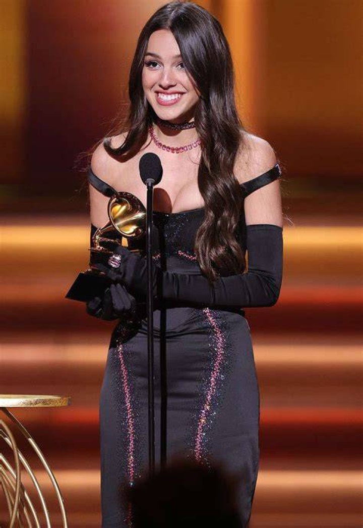 olivia rodrigo grammys 2022