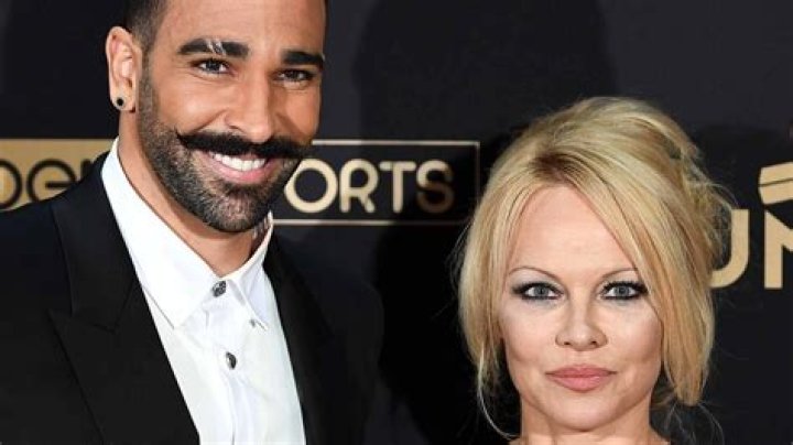 Pamela Anderson Adil Rami Split