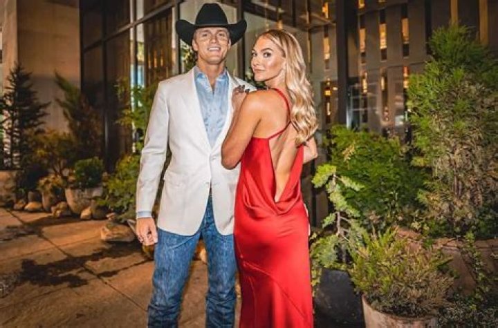 Parker McCollum and Hallie Ray Light