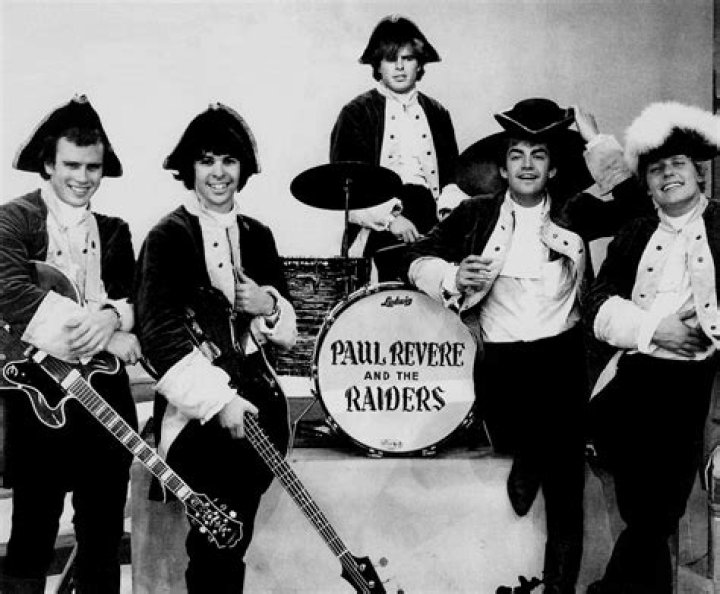 PAUL REVERE AND THE RAIDERS VARIOUS