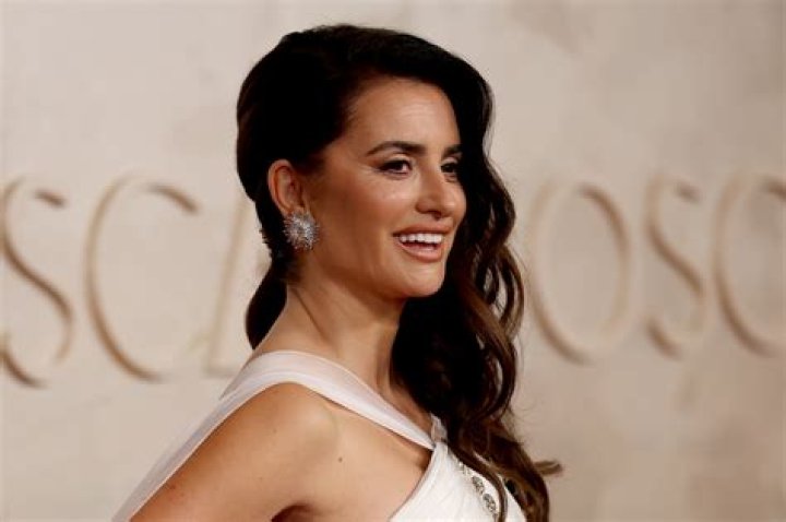 Penelope Cruz at an event in 1999