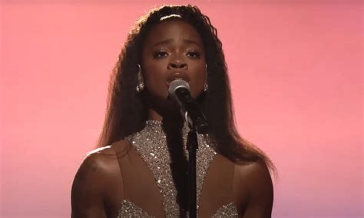 Performs Medley In Three Space-Themed Outfits – Hollywood Life