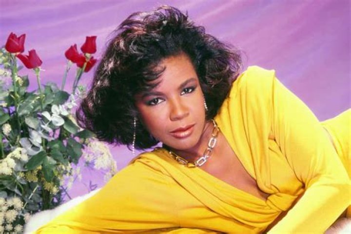 Photos Of The R&B Singer – Hollywood Life