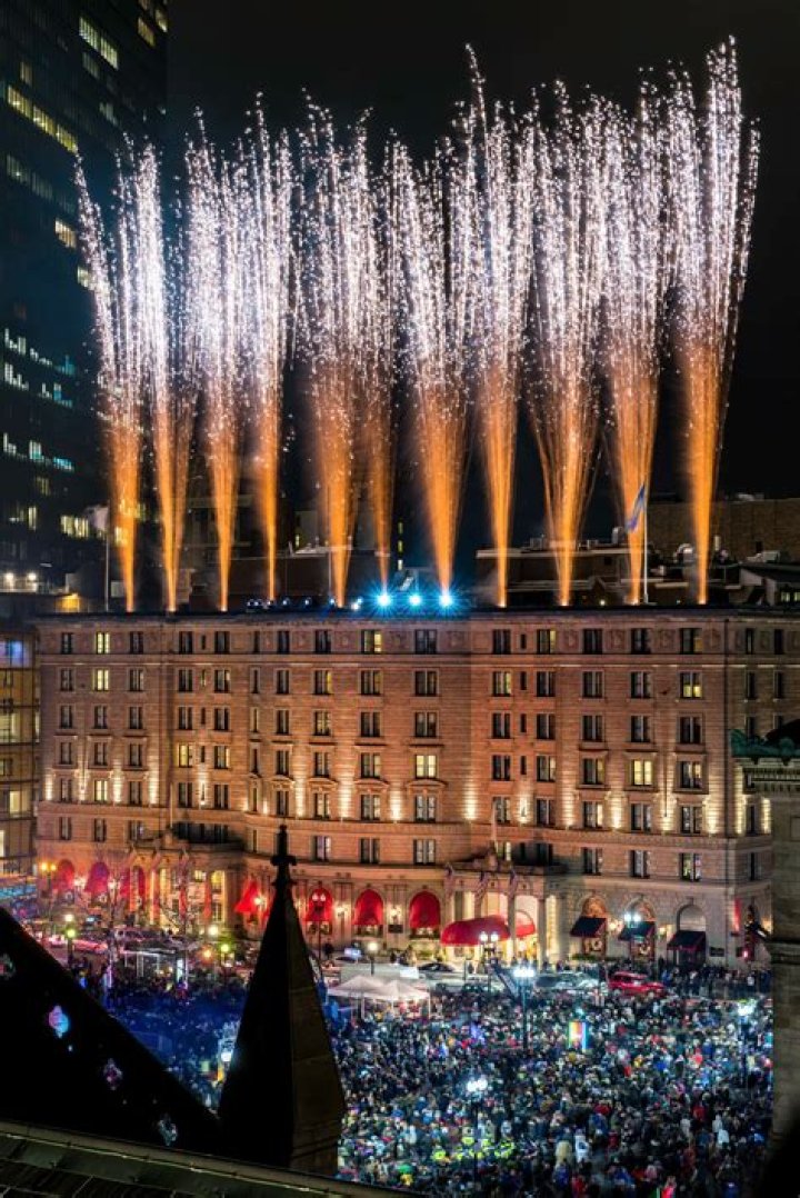 Photos, Videos of Fireworks From Around The World – Hollywood Life