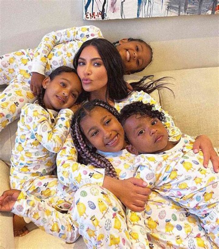 Pics of Kanye West and Kim Kardashian’s Daughter – Hollywood Life