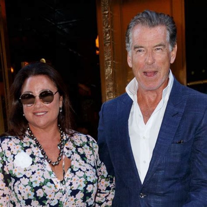 Pierce Brosnan, Keeley Shaye-Smith
