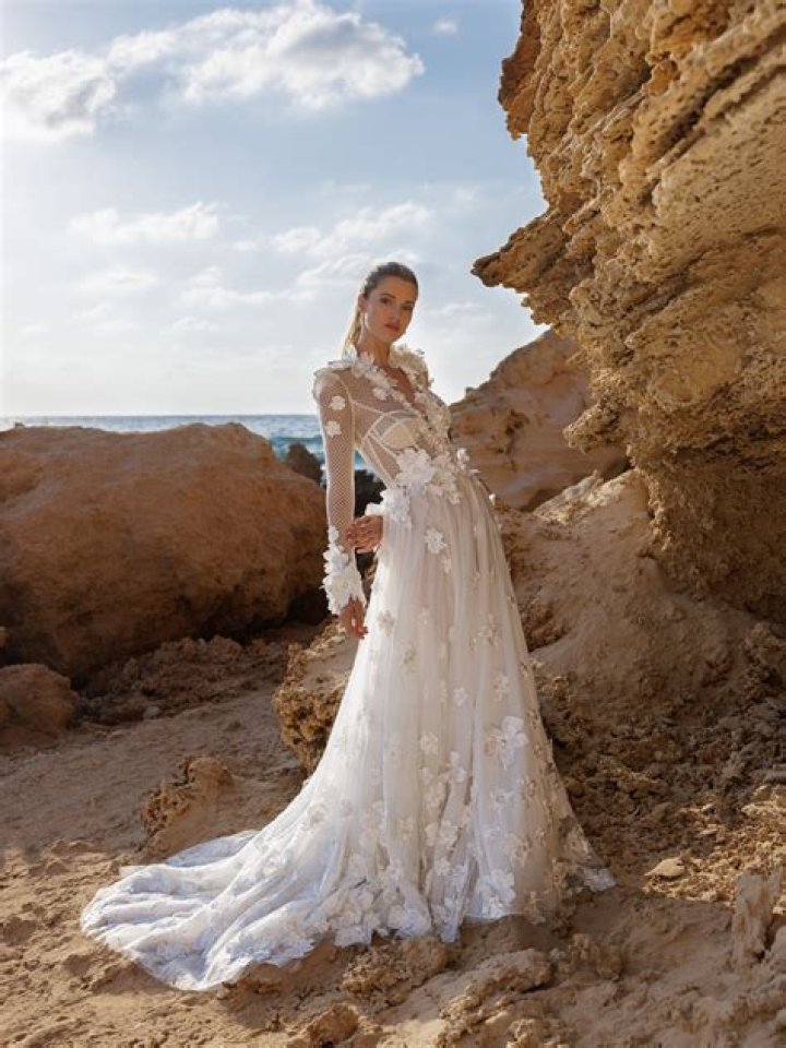 Pnina Tornai Talks Wedding Dress Trends Since The Pandemic – Hollywood Life
