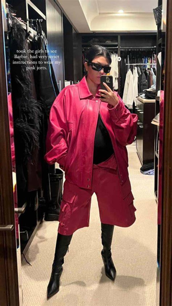Pregnant Kourtney Kardashian Channels Barbie & Goes Makeup-Free In Pink Romper While Working Out