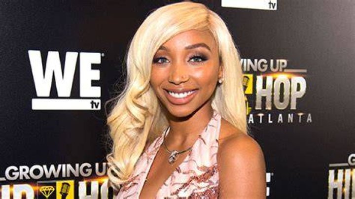 Pregnant Zonnique Pullins & BF Bandhunta Izzy Twin In Matching Outfits As She Nears Due Date