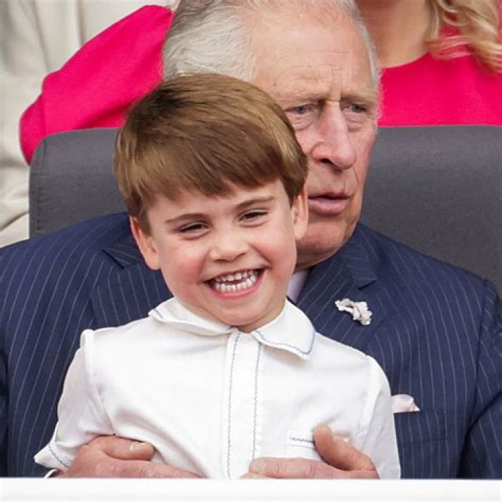 Prince Louis Looks So Grown Up At The Beach In New 4th Birthday Photos