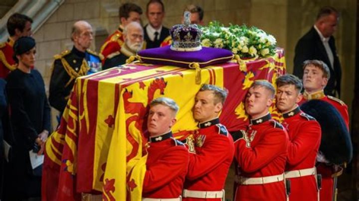 queen coffin
