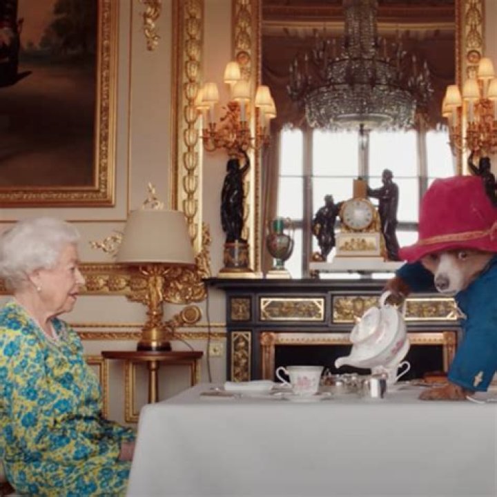 Queen Elizabeth Paddington Bear Jubilee Sketch