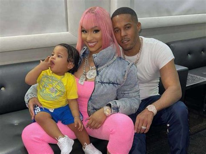 Rapper Is Expecting 1st Child With Kenneth Petty – Hollywood Life