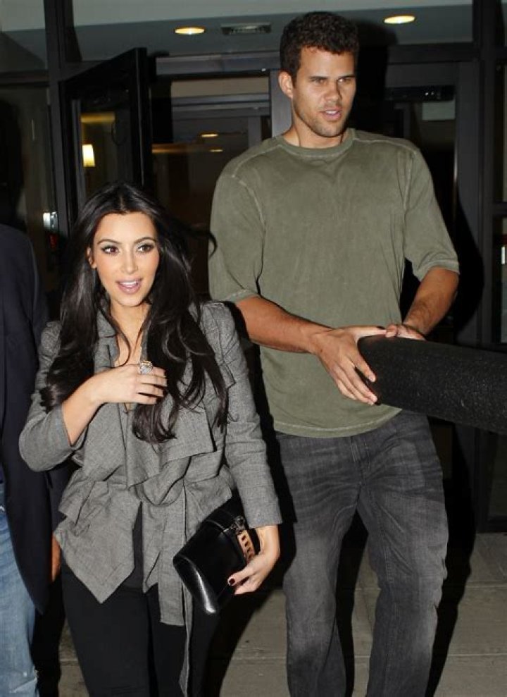 Reality Star Kim Kardashian leaving her New York City hotel and then arrives at "Good Morning America". Pictured: Kim Kardashian Ref: SPL5487354 200922 NON-EXCLUSIVE Picture by: WavyPeter / SplashNews.com Splash News and Pictures USA: +1 310-525-5808 London: +44 (0)20 8126 1009 Berlin: +49 175 3764 166 World Rights