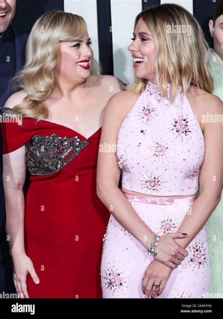 Rebel Wilson and Scarlett Johansson