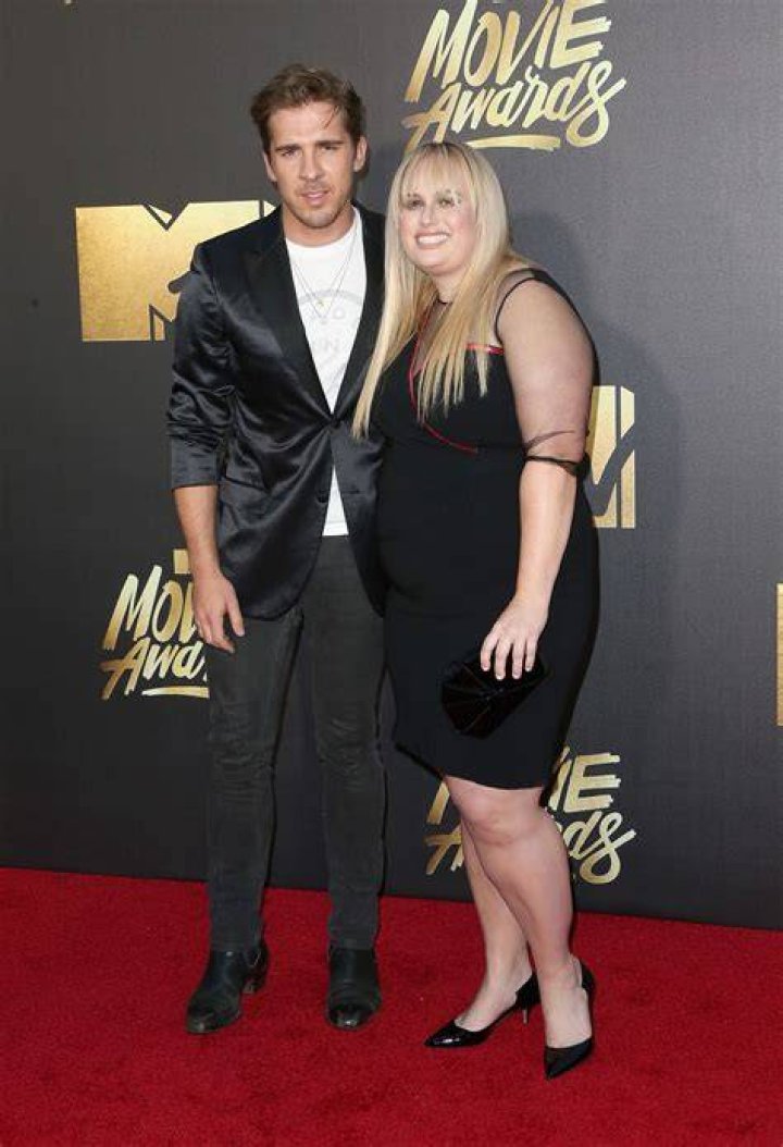 Rebel Wilson Dating Australian Hottie Hugh Sheridan? — See Pics