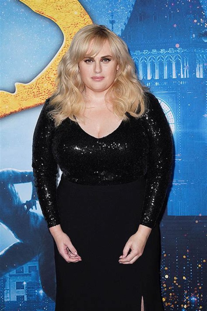 Rebel Wilson leg lift