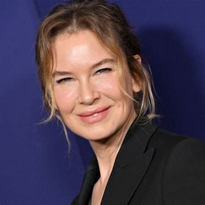 Renee Zellweger Going For A Bike Ride With Ant Anstead